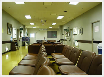 Warabi City Hospital (Saitama), March 3, 2003: click for larger image (38K)