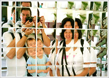 Family photo at The Contemporary Museum, Honolulu, January 28, 2004