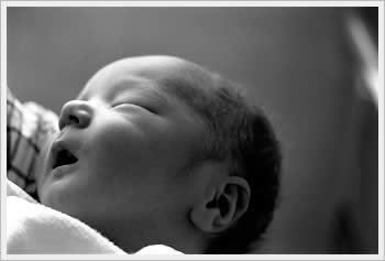 My son Kaika, 1 week old at the hospital, March 24, 2003: click for larger image (23K)