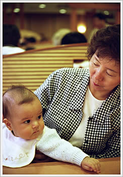 Family sushi night, Warabi, September 28, 2003: click for larger image (45K)