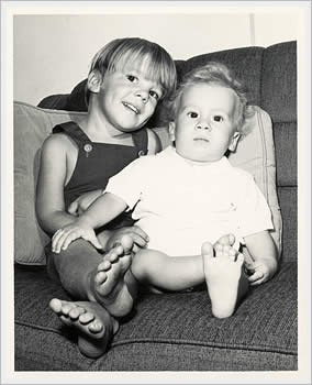 Me and my brother, Honolulu, 1969 or 1970: click for larger image (38K)