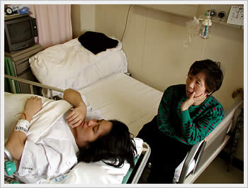 The day of Kaika's birth: click for larger image (42K)