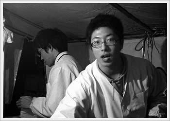 Warabi, New Year's Eve, 2002-3: click for larger image (30K)