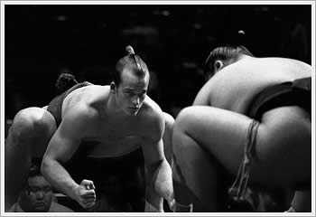 Aki Basho, September 20, 2003, Ryogoku Kokugikan: click for larger image (25K)